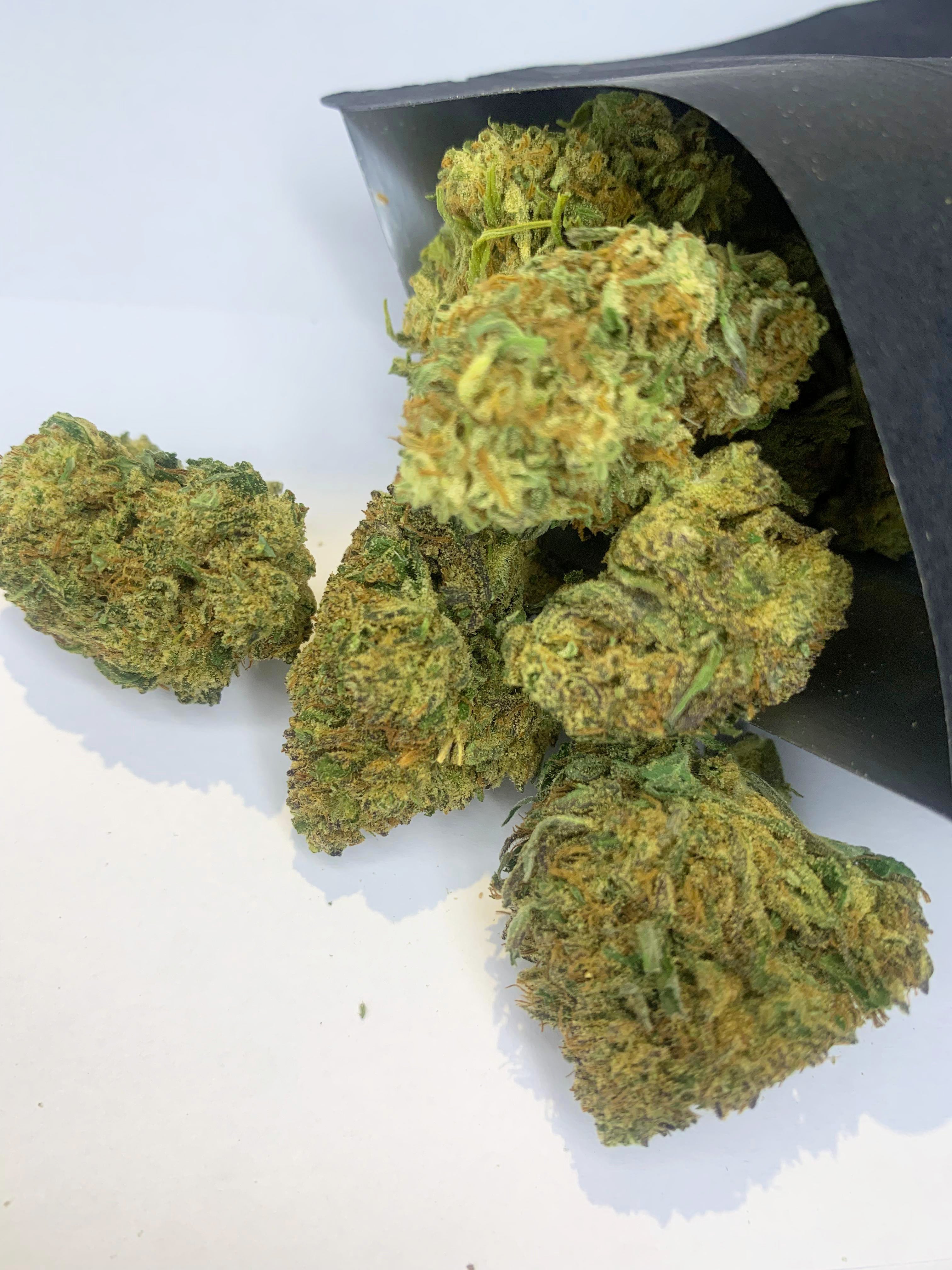 Truffle Cake CBD - Outdoor